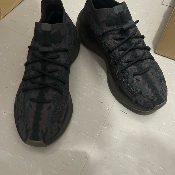 Yeezy Boost 380 Ony - Picture 6 of 6